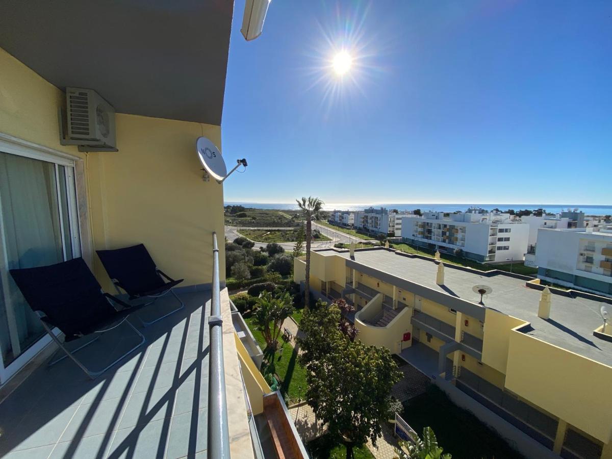 Condominio Do Mar Lagos Exterior photo
