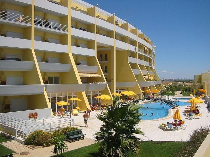 Condominio Do Mar Lagos Exterior photo